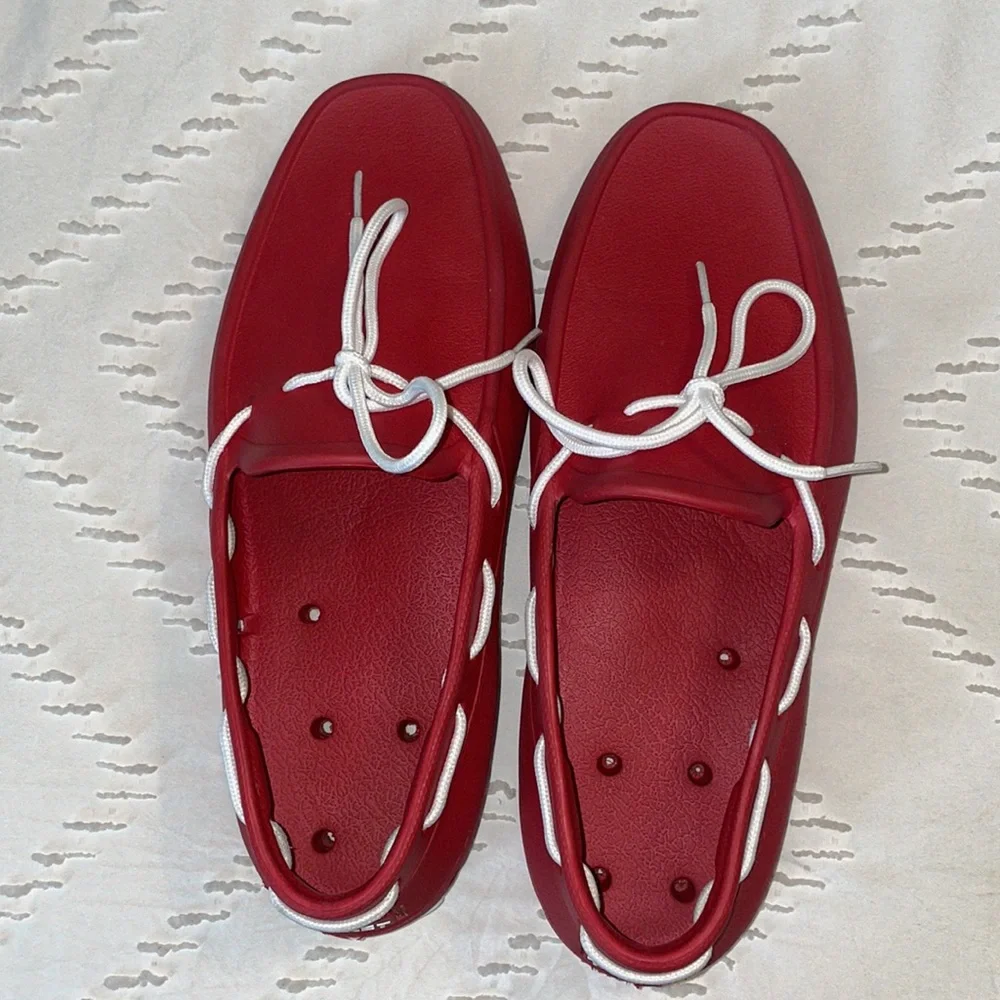 EUC Men's 10 Tucket Red Giller Boat Shoe Slip Resistant Non-Marking